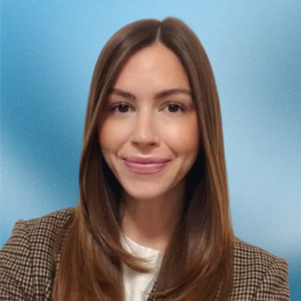 Photo of Caroline Farrell